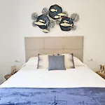 아파트 Modern Two Bedroom In Pueblo Cortes Del Golf Benahavis 에스테포나