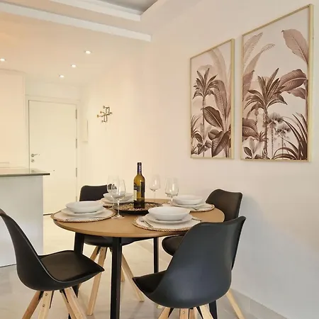 Modern Two Bedroom In Pueblo Cortes Del Golf Benahavis *