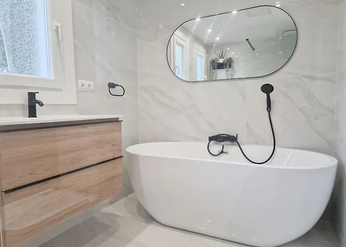 Modern Two Bedroom In Pueblo Cortes Del Golf Benahavis * Estepona