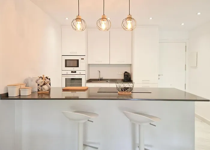 Modern Two Bedroom In Pueblo Cortes Del Golf Benahavis Appartement Estepona