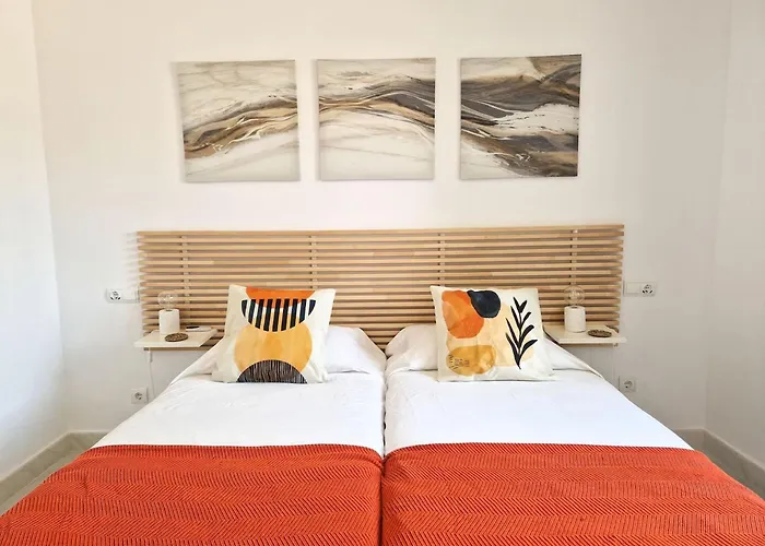 Modern Two Bedroom In Pueblo Cortes Del Golf Benahavis Appartement *