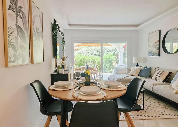 Modern Two Bedroom In Pueblo Cortes Del Golf Benahavis Estepona