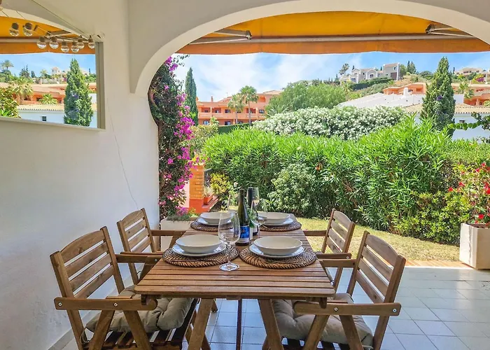 Modern Two Bedroom In Pueblo Cortes Del Golf Benahavis * Estepona